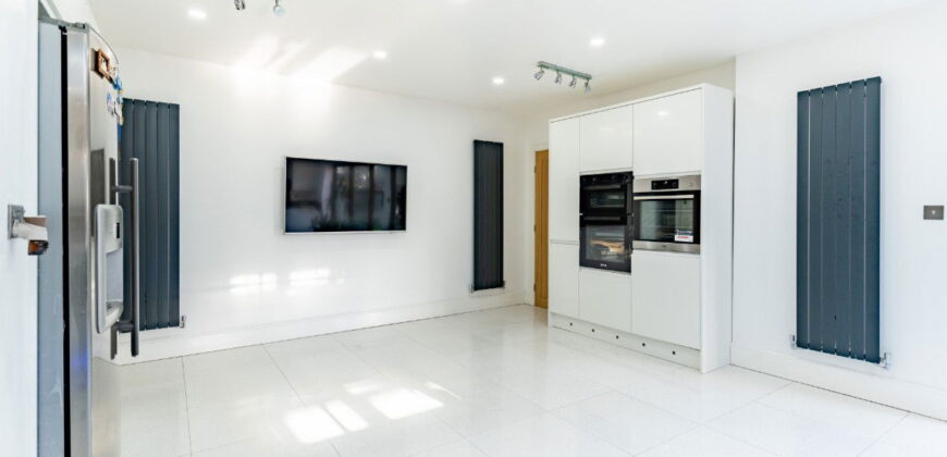 Hollyhedge Road, West Bromwich, B71 3BP