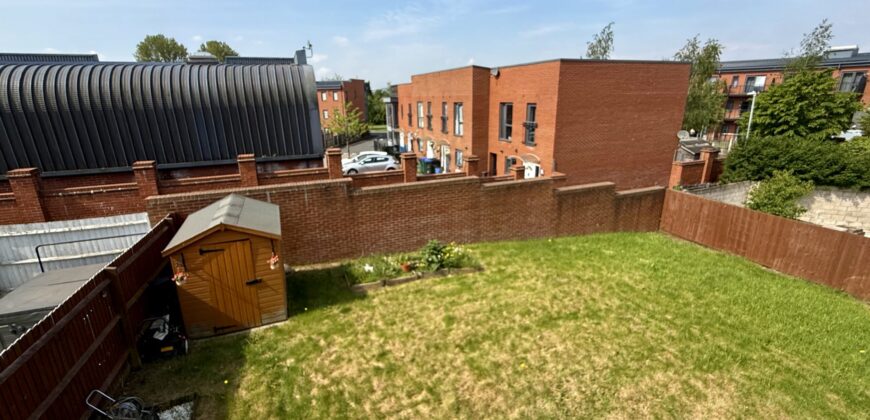 Laura Roberts Close, West Bromwich, B70 0FJ